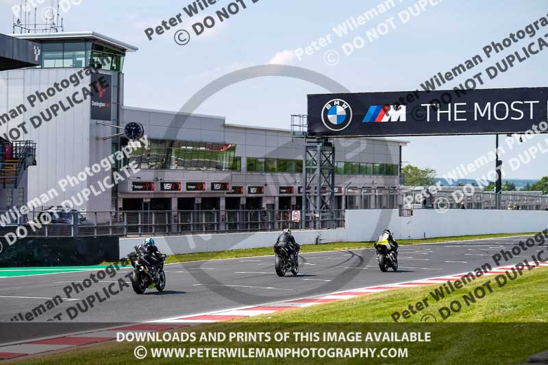 donington no limits trackday;donington park photographs;donington trackday photographs;no limits trackdays;peter wileman photography;trackday digital images;trackday photos